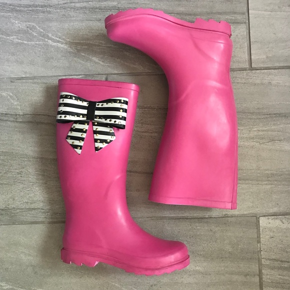 betsey johnson rain boots